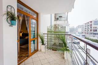 Апартаменты Apartamenty Promenada - visitopl Свиноуйсьце One-Bedroom Apartment - Ulica Chrobrego-21